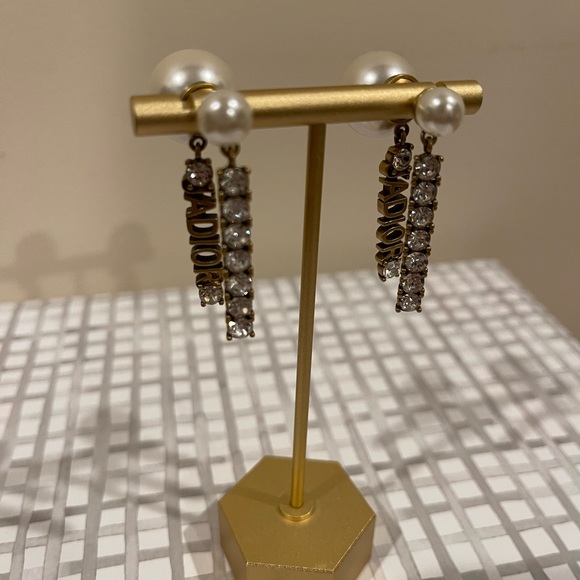 Earrings - Picture 2 of 3